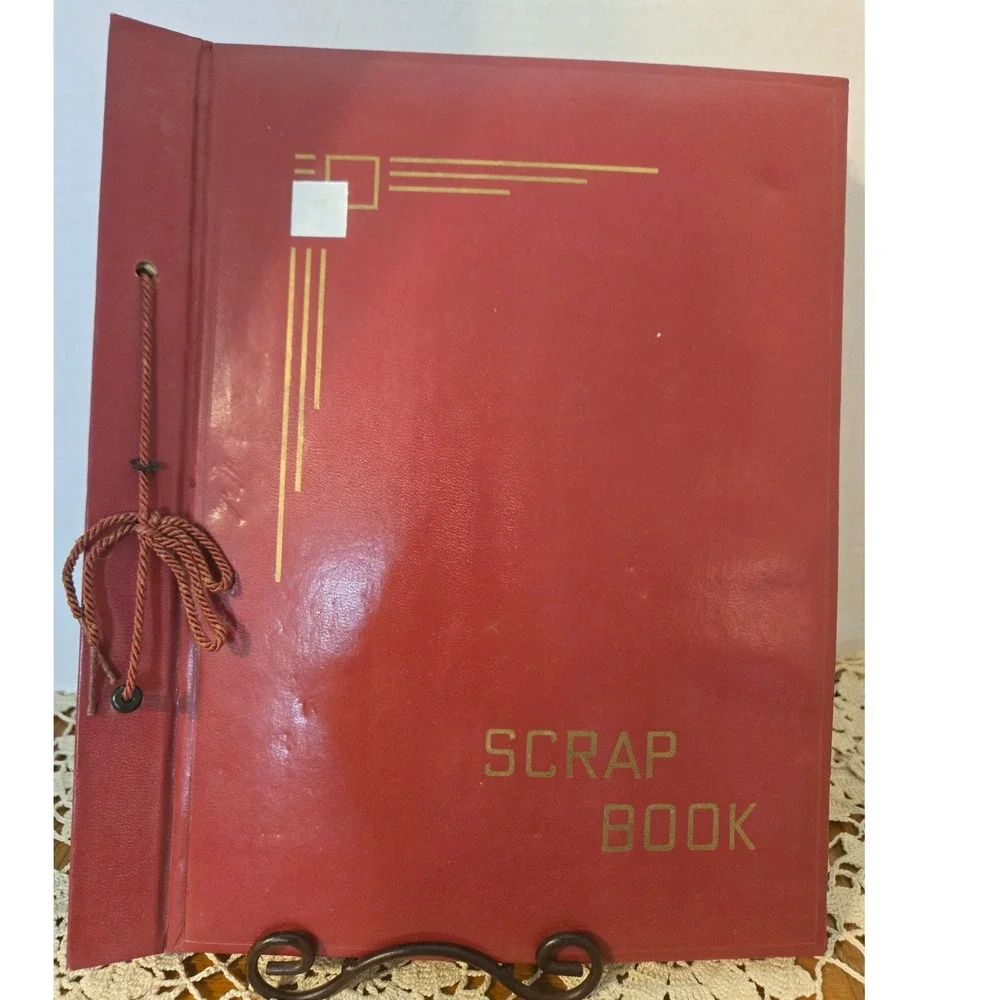Unbranded Scrapbook‎ Red Vintage Art Deco Gold Foil Cord Bound Blank Pages